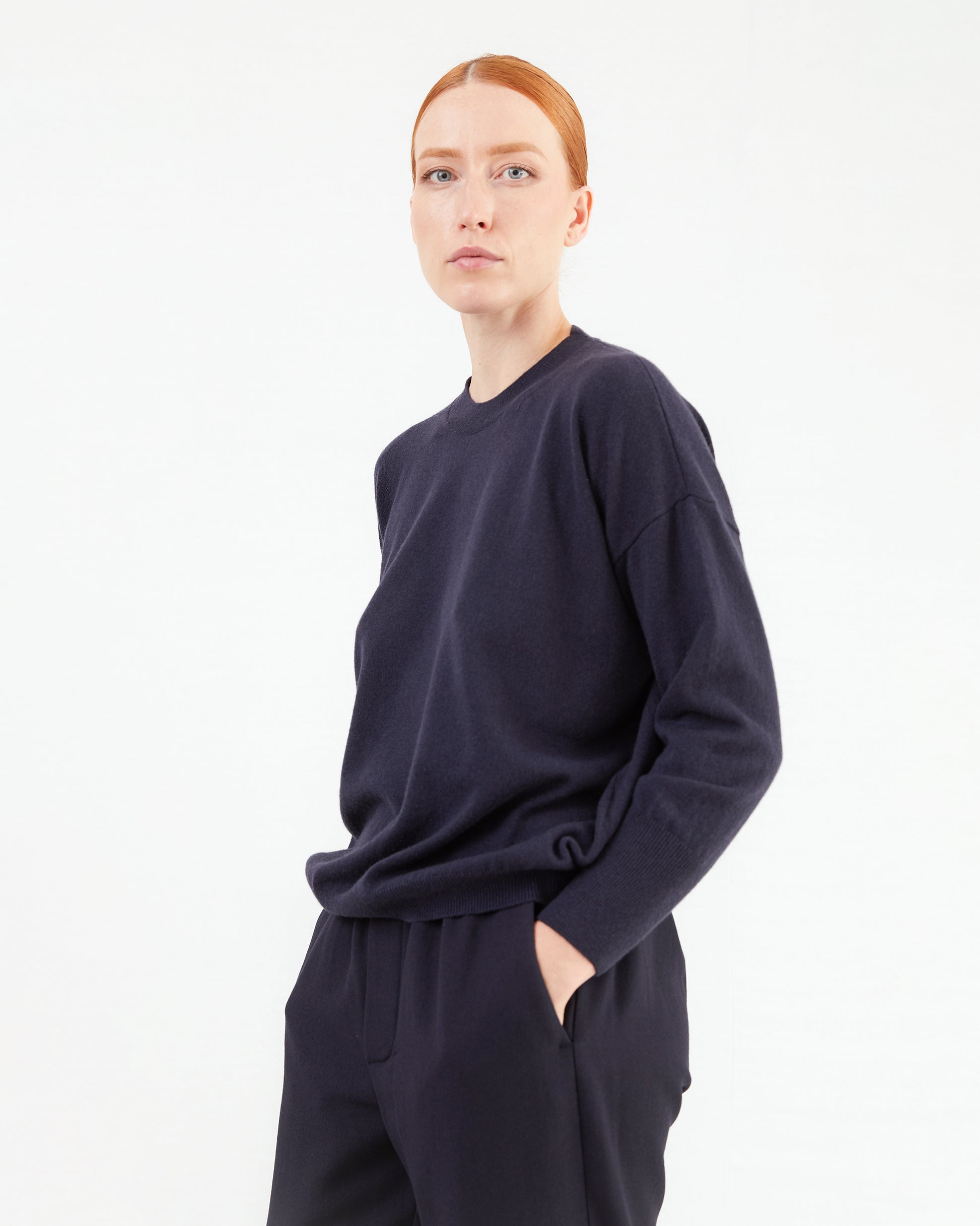 Bergfabel Women's Light Cashmere Pulli Jumper in Navy