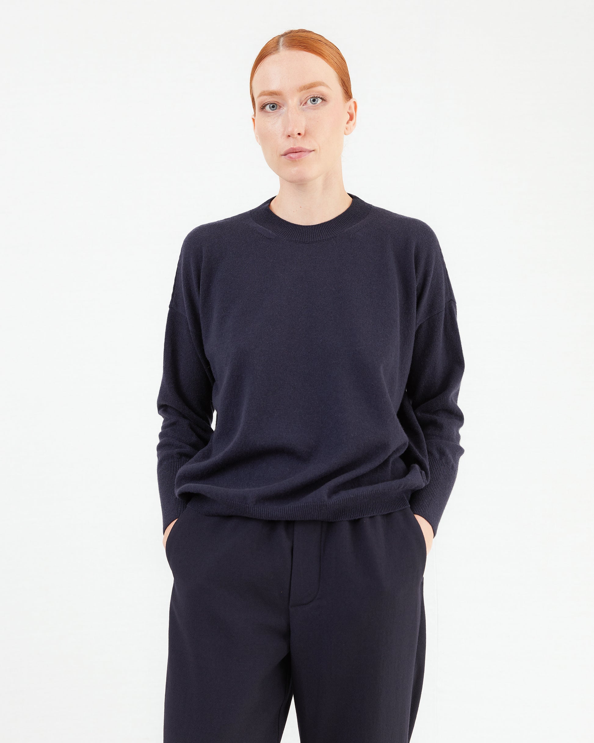 Bergfabel Women's Light Cashmere Pulli Jumper in Navy