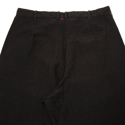 Casey Casey Hiroshi Pant in Black. Relaxed fit casual trouser with flap pockets.