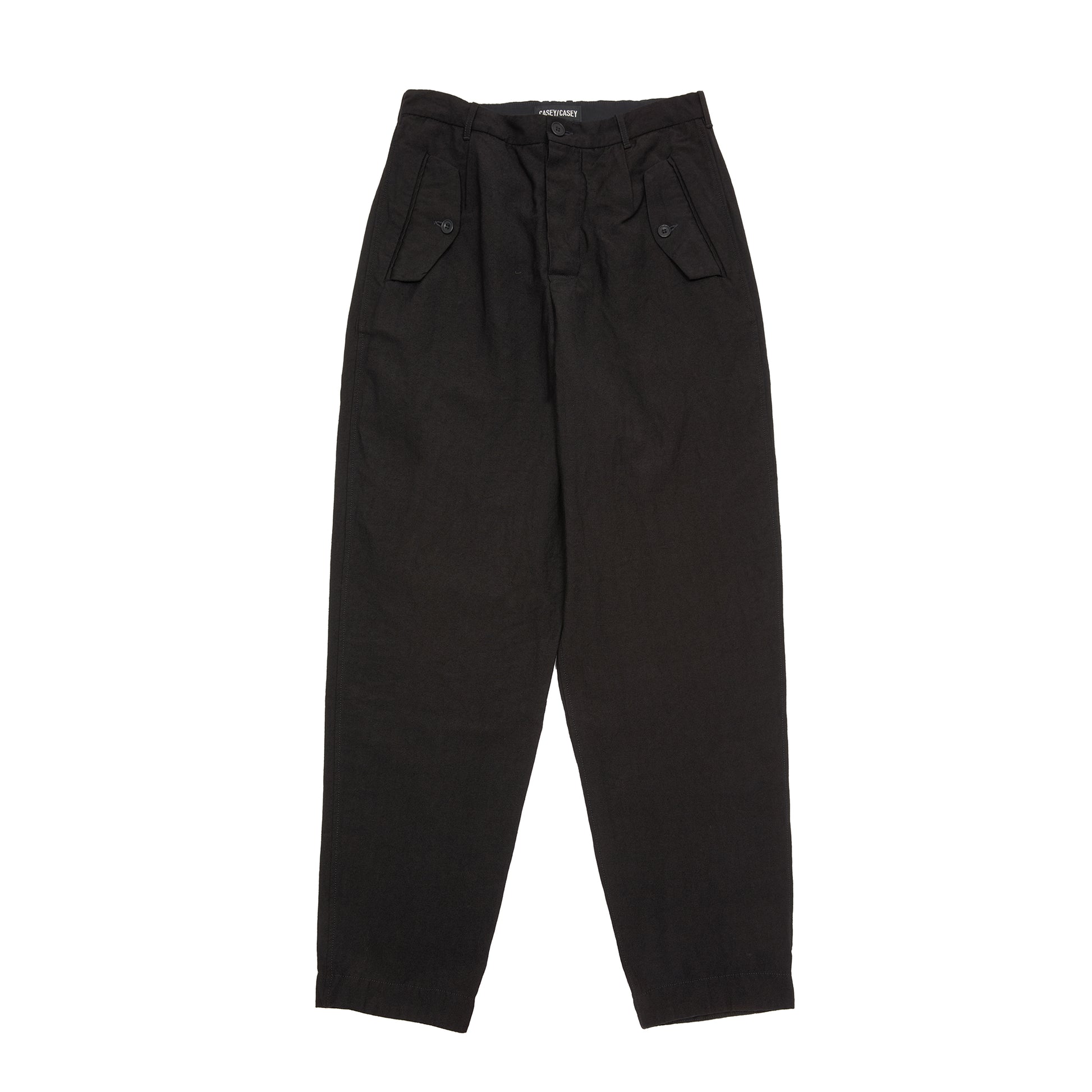 Casey Casey Hiroshi Pant in Black. Relaxed fit casual trouser with flap pockets.