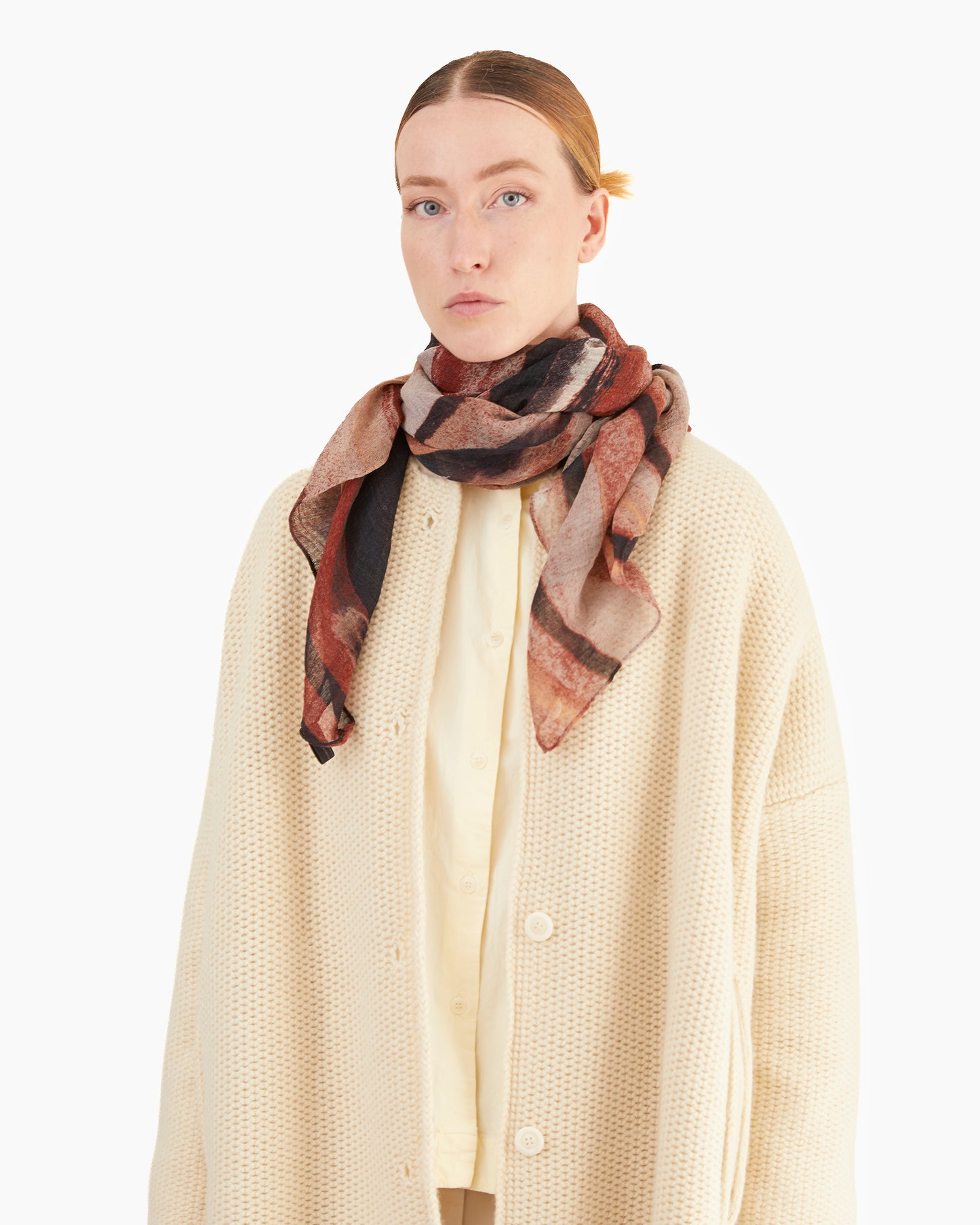 Casey Casey Women's Woolcash Square Scarf in Red Print