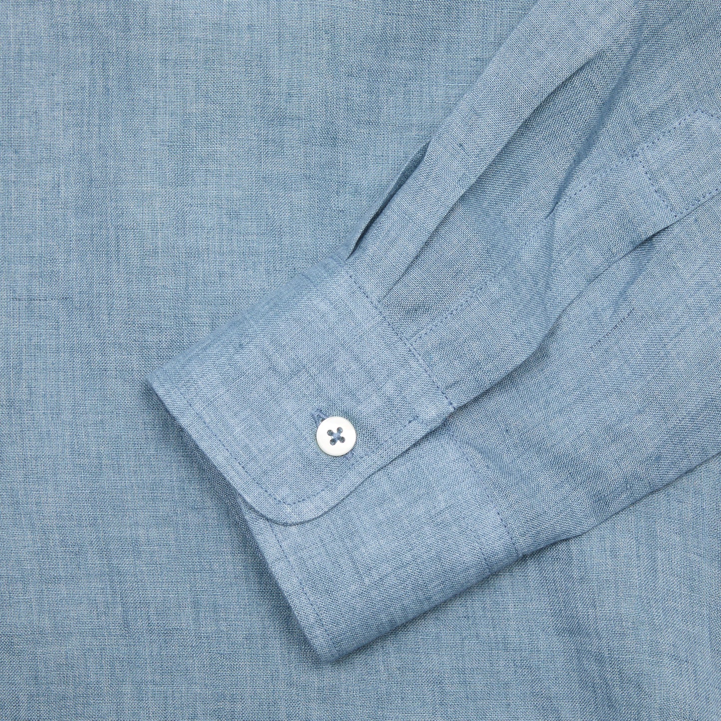De Bonne Facture Artist Light Linen Shirt in Chambray Blue