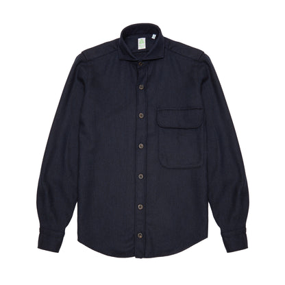 Finamore Dust Achille Wool-Cashmere Shirt in Midnight Blue. A soft wool-cashmere overshirt with a large flap pocket on the chest.