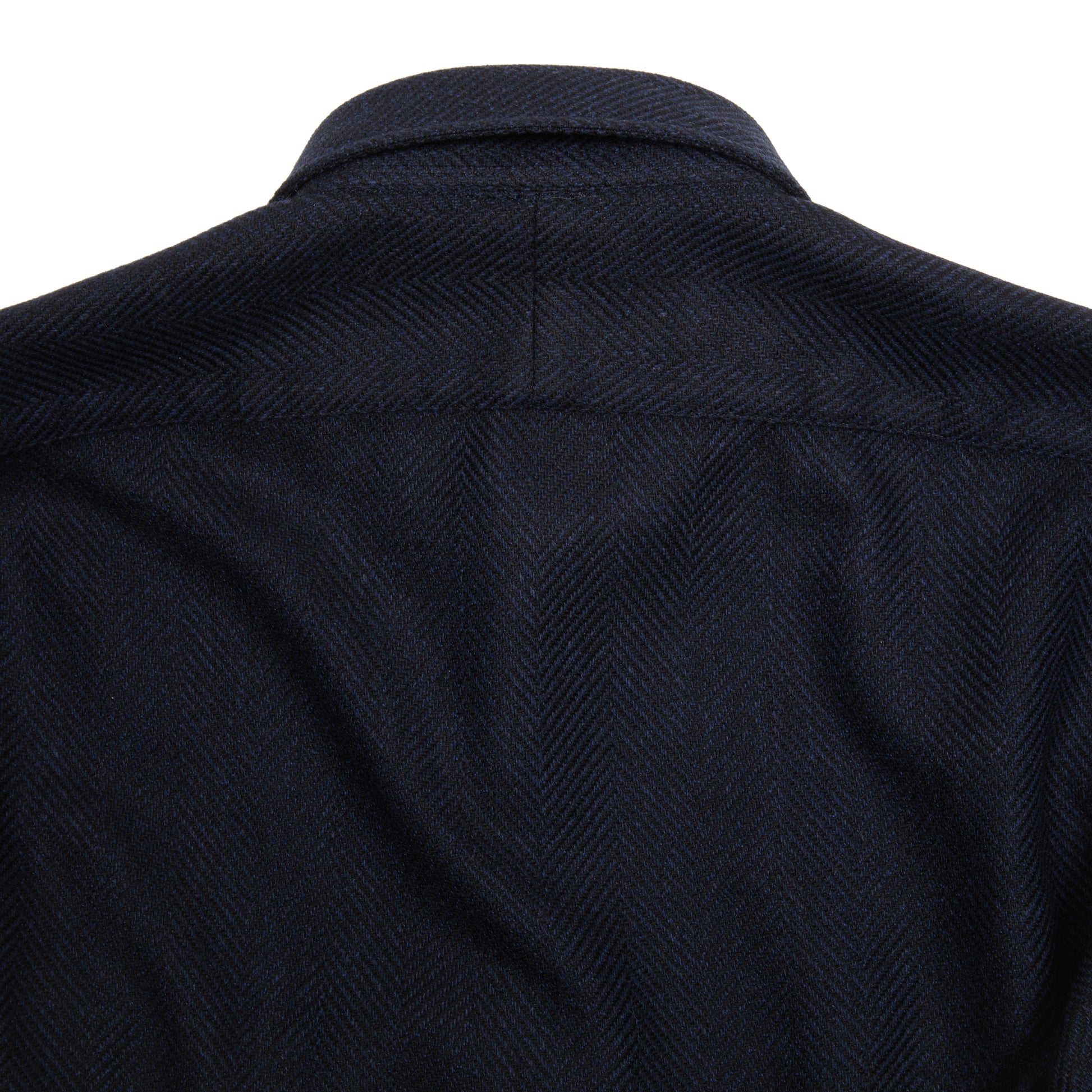Finamore Dust Achille Wool-Cashmere Shirt in Midnight Blue. A soft wool-cashmere overshirt with a large flap pocket on the chest.