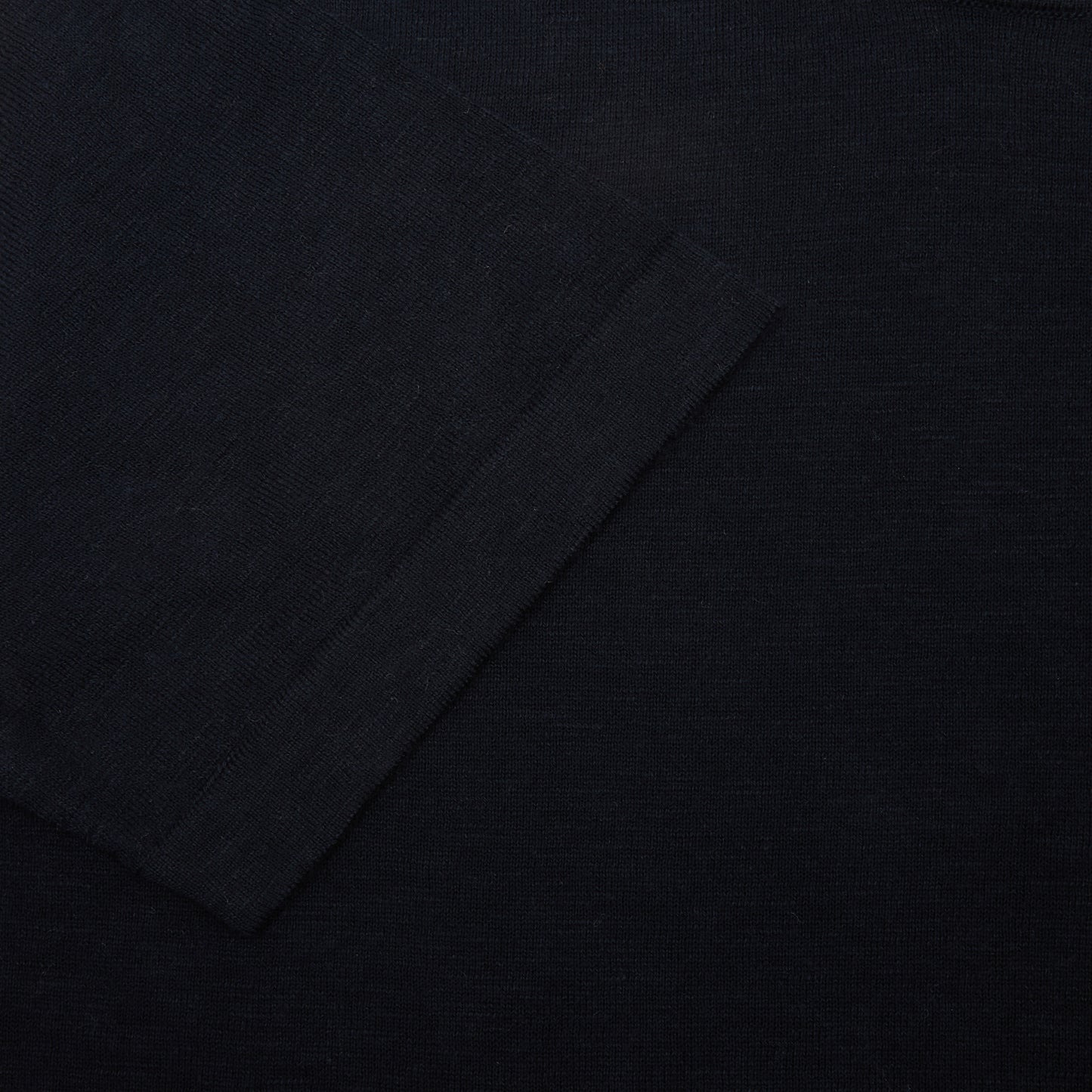 GRP Casa Isaac Short Sleeve Cotton T-shirt in Navy