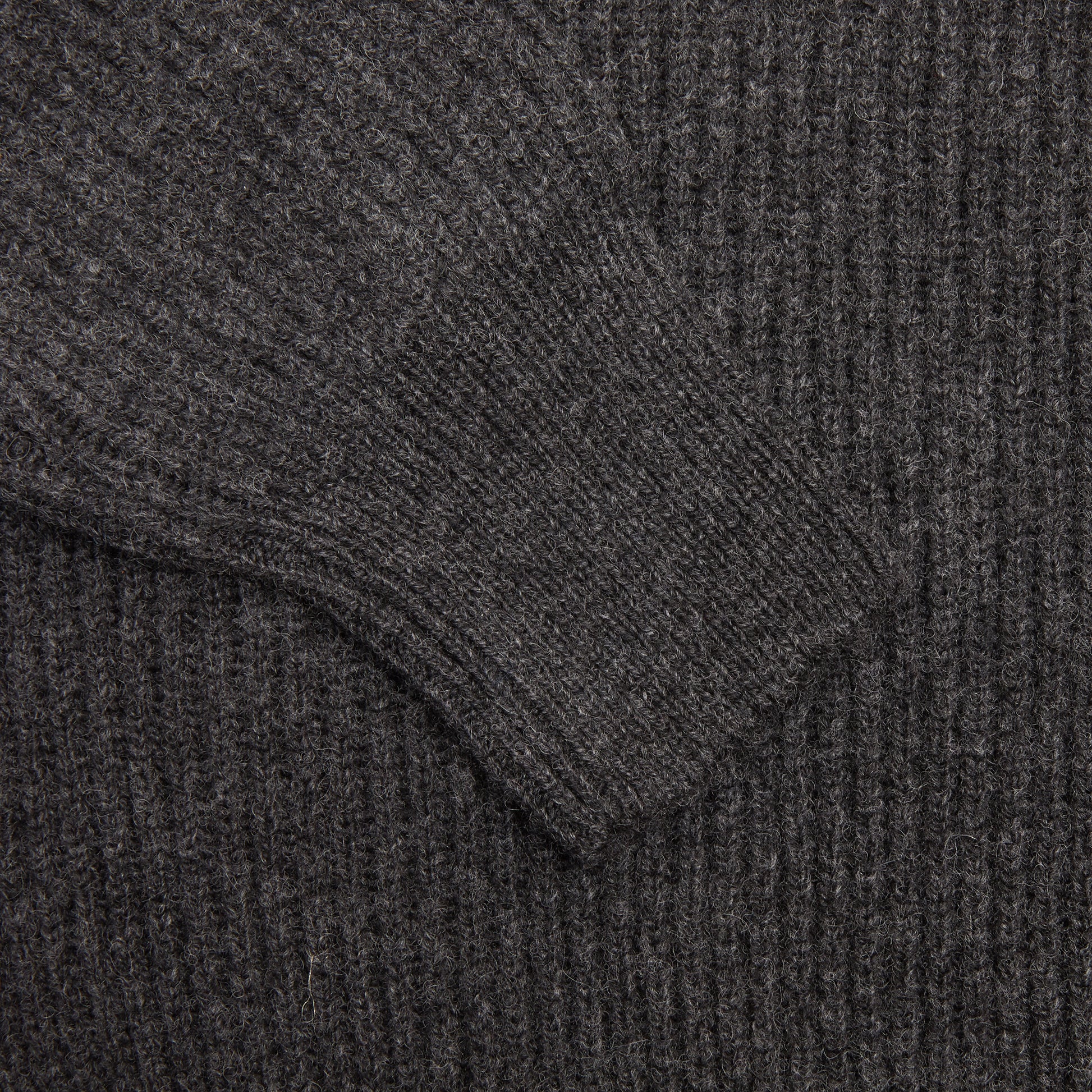 GRP Cashmere/Merino Crewneck Ribbed Jumper in Charcoal