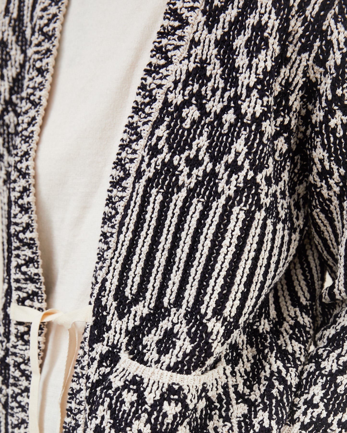 GRP Women's Casa Isaac Folk Cardigan in Navy/Ecru
