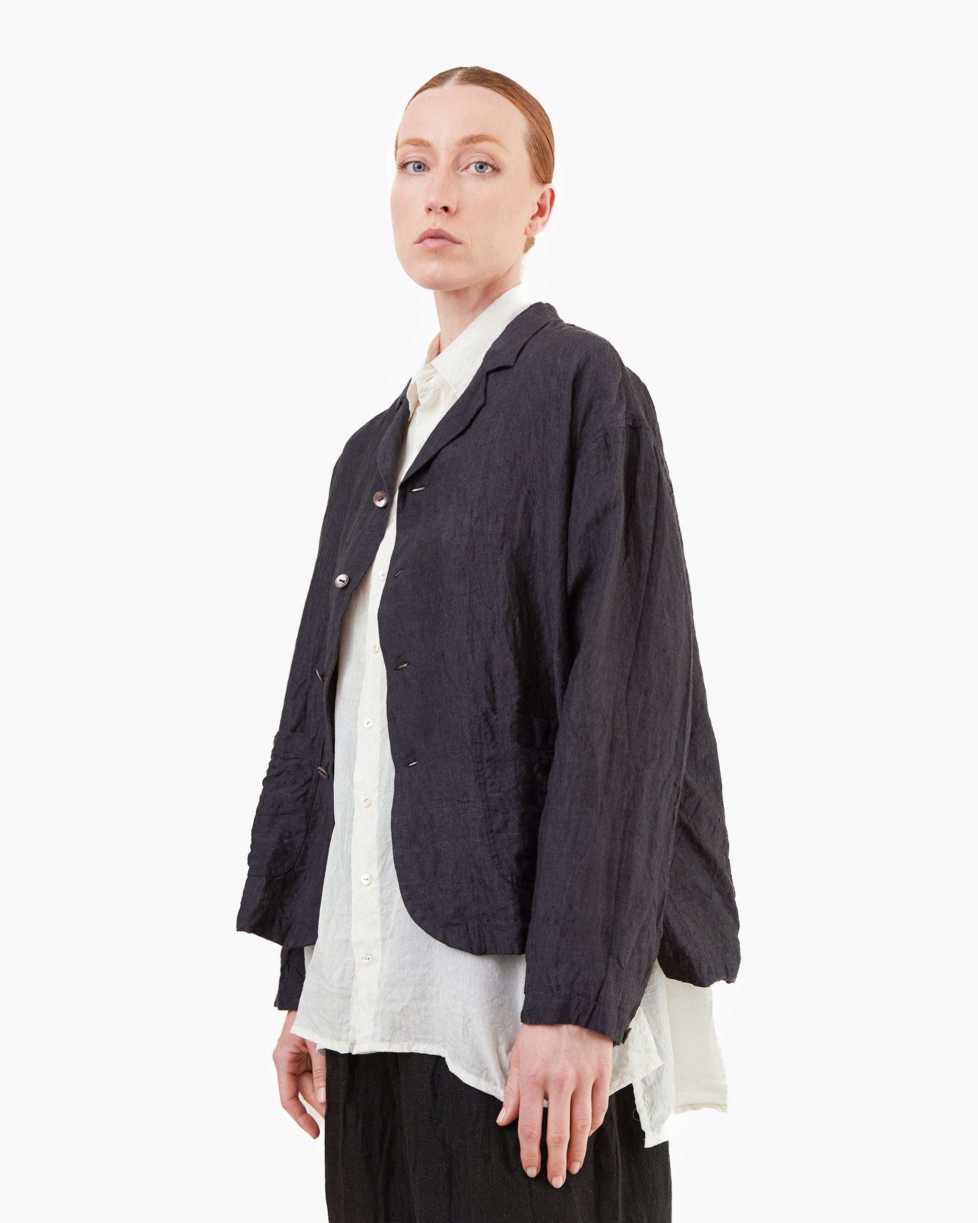 Guptiha 60's Linen Jacket in Black