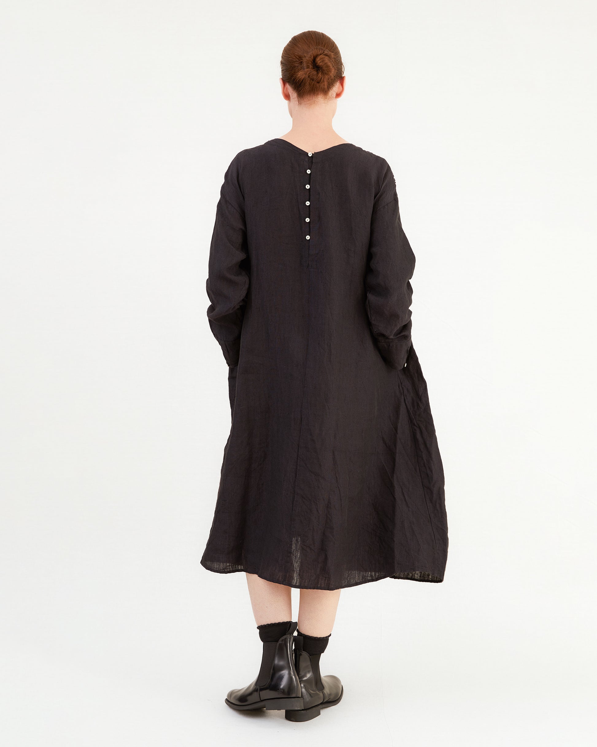 Guptiha Women's Linen Dress in Navy