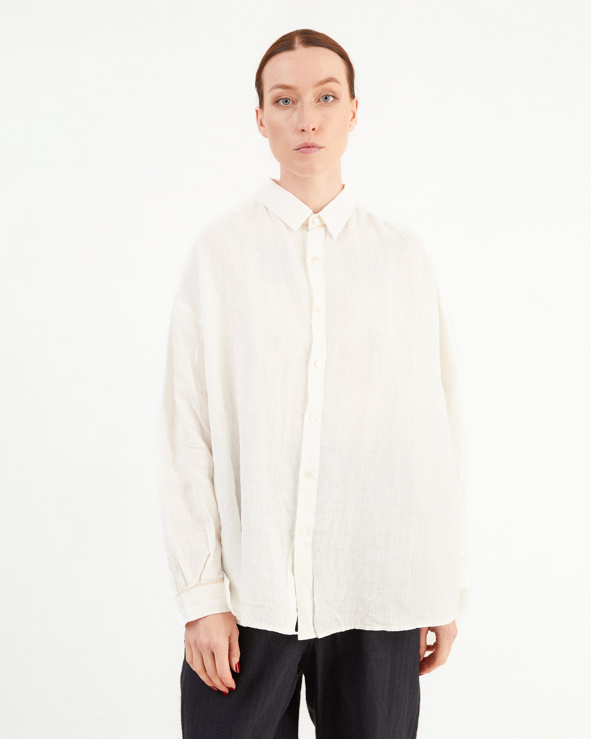 Guptiha Women's Linen Tunic Shirt in Off-White