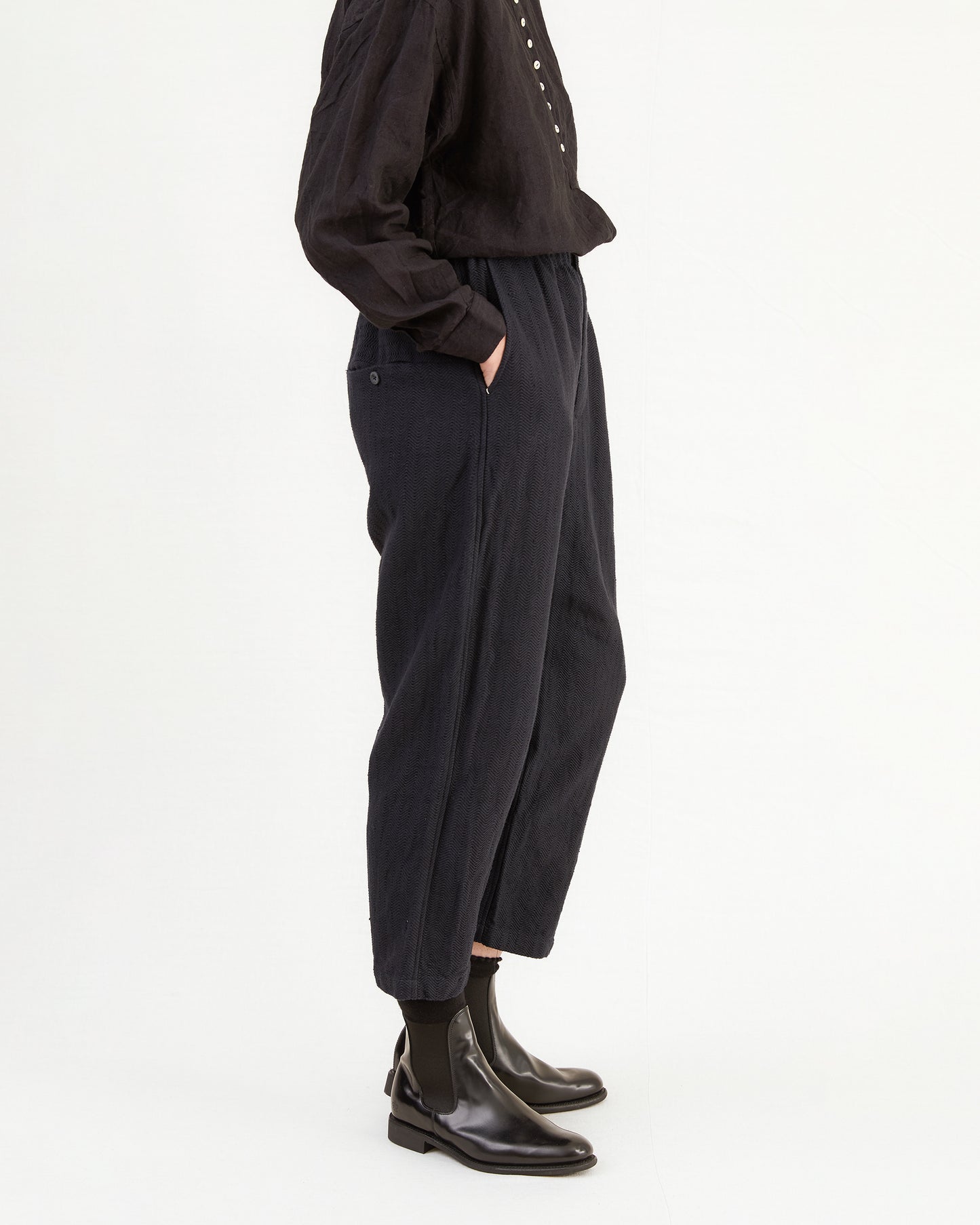 Guptiha Women's Cotton Trouser in Black