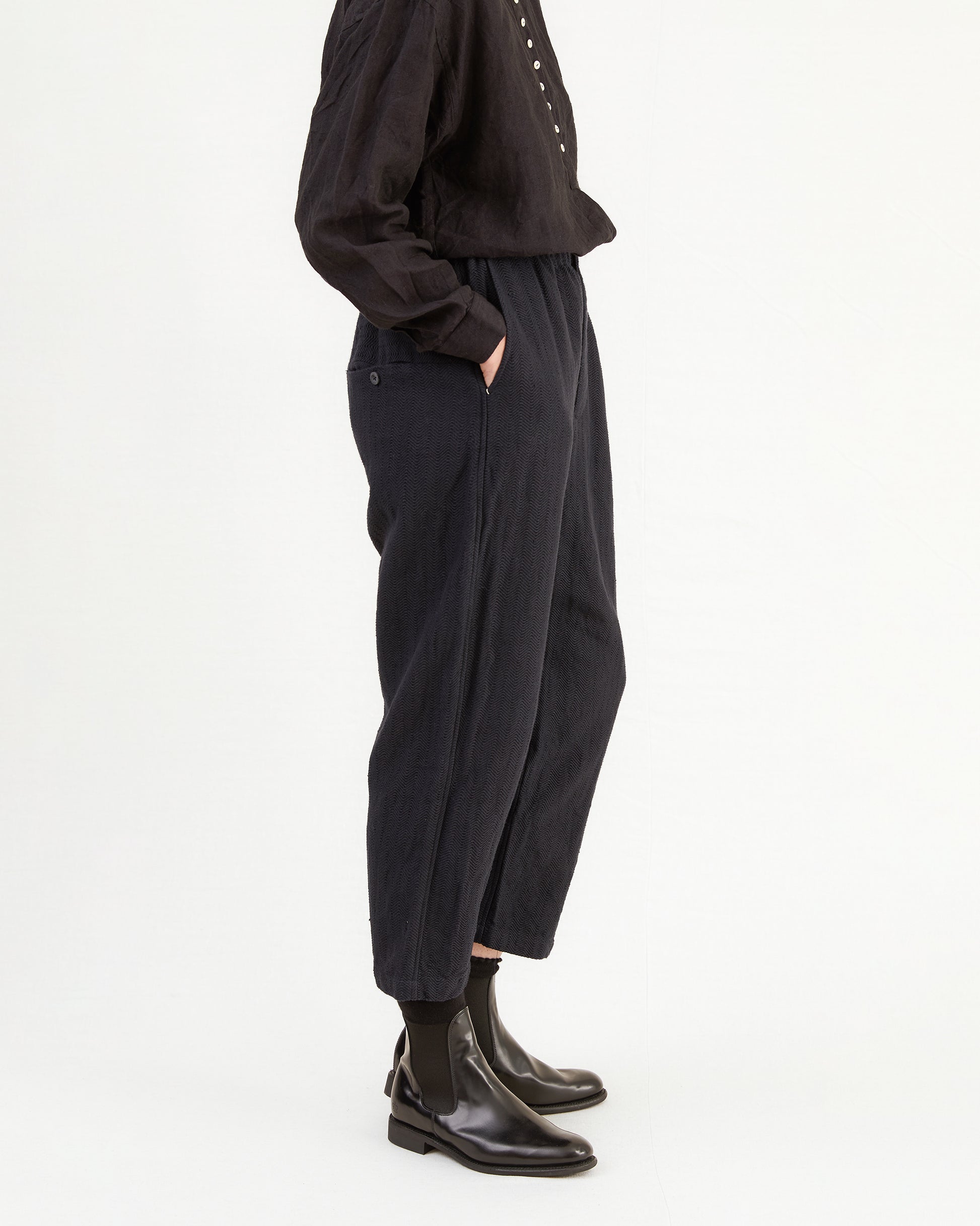 Guptiha Women's Cotton Trouser in Black