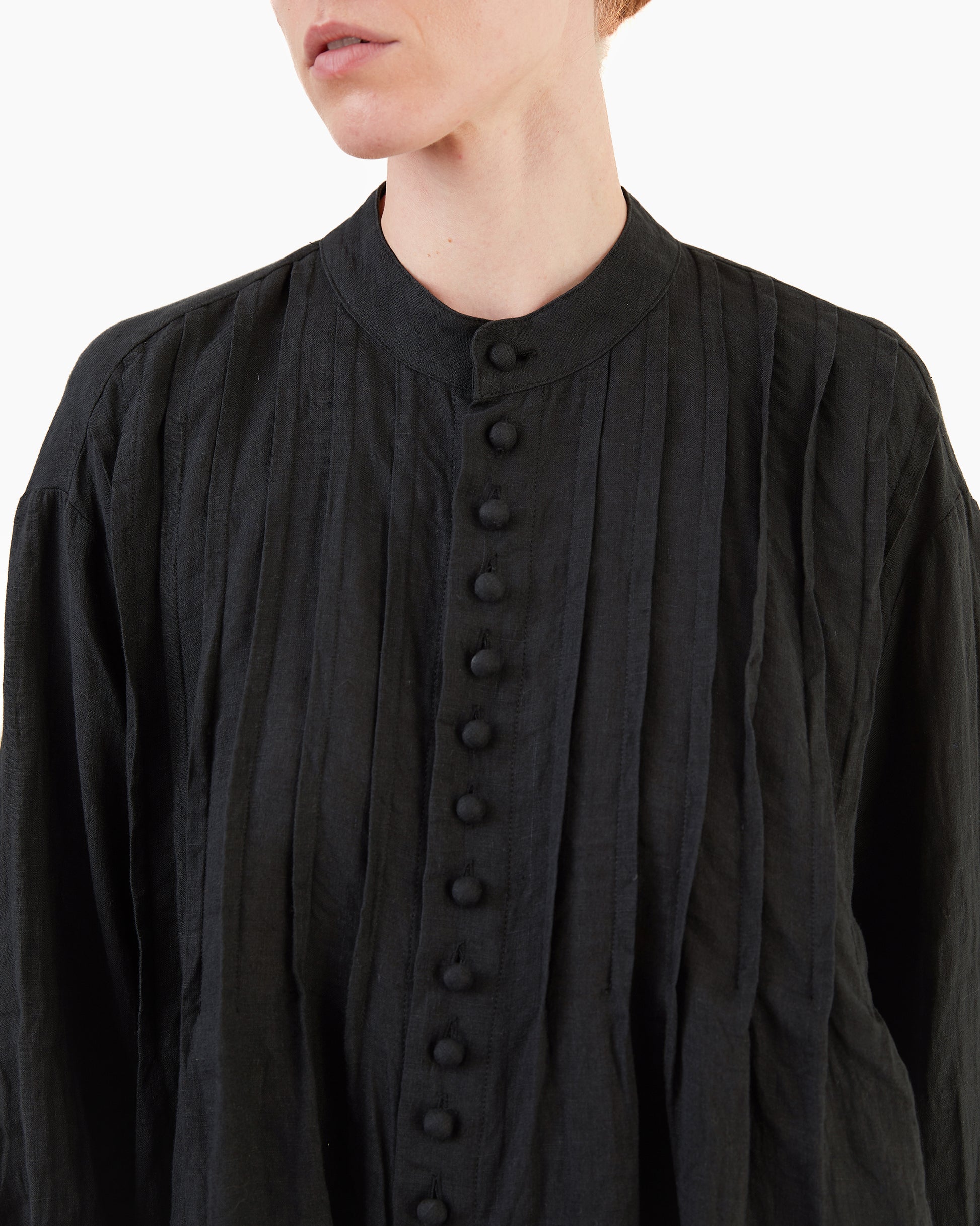 Antiquités French Linen Shirt in Black