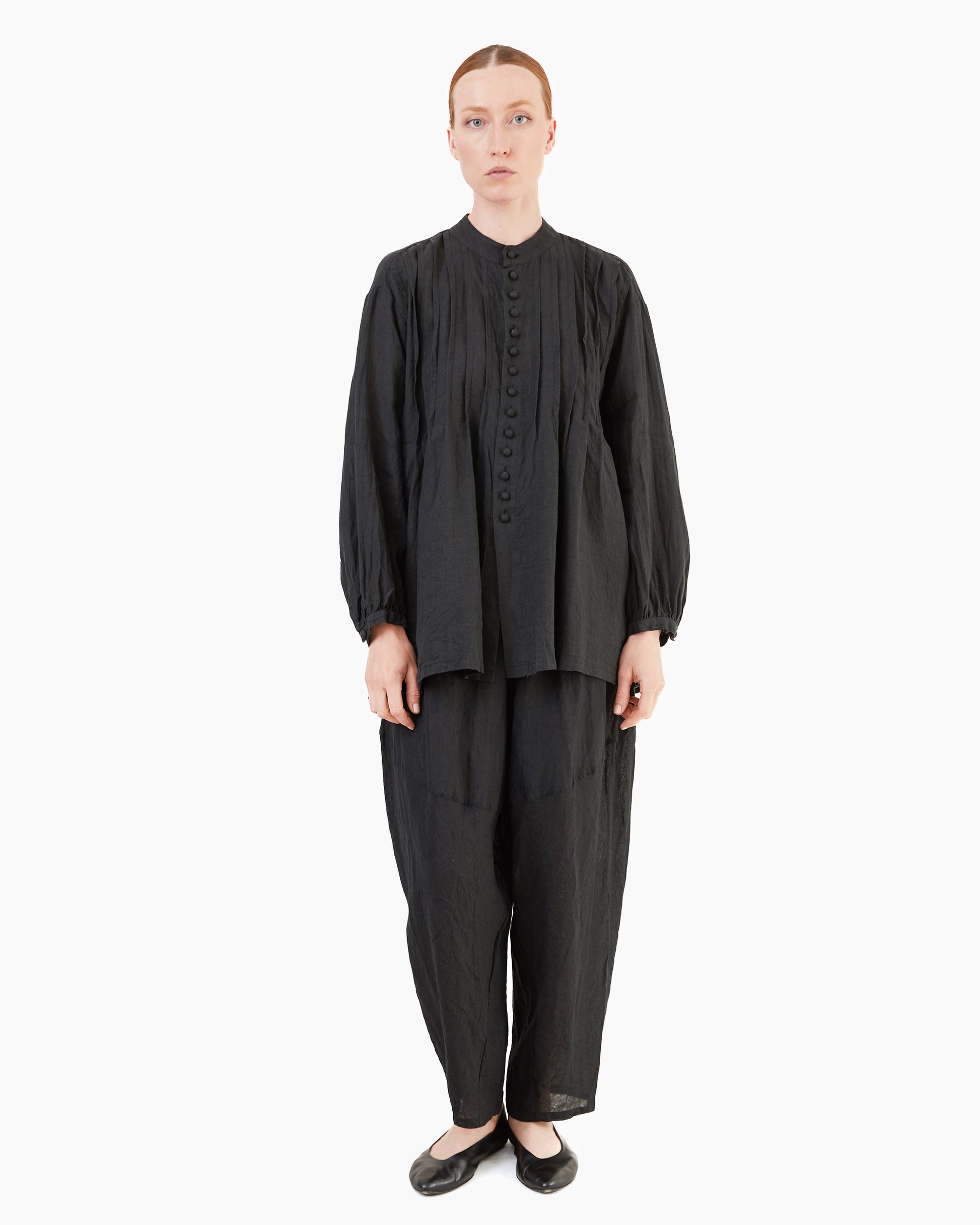 Antiquités French Linen Shirt in Black