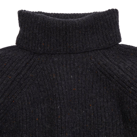 Inis Meáin Women's Cropped Boatbuilder Jumper in Carbone
