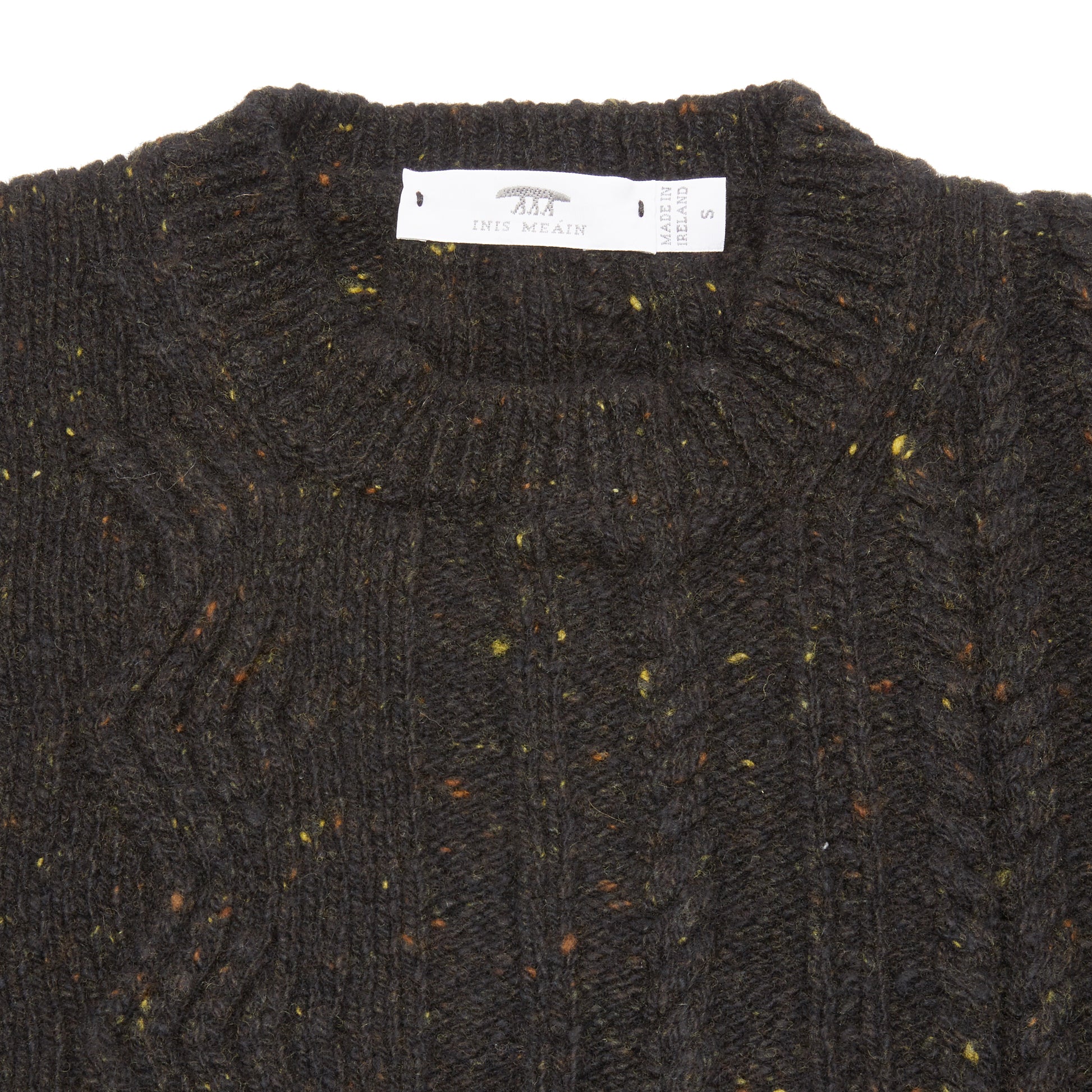 Inis Meáin Cashmere/Merino Ridges Aran Jumper in Natural Black Fleck