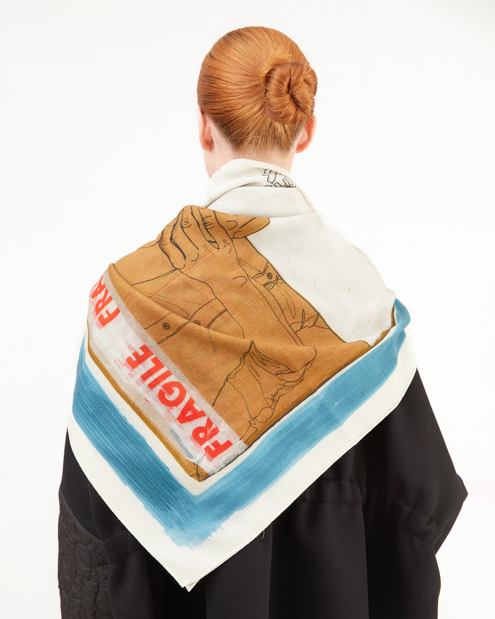 KONRAD Theo Wool Scarf in Hands Print