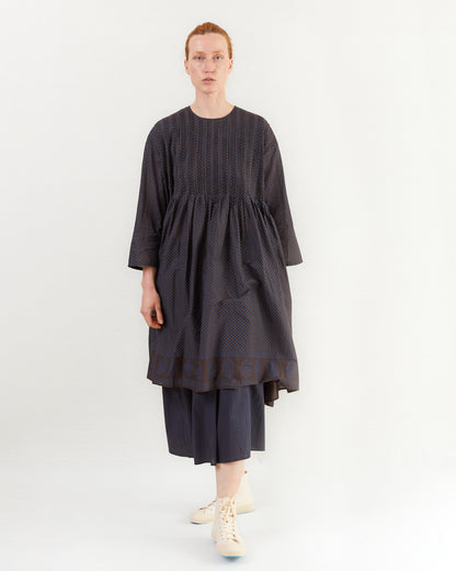 Maison De Soil Crew Neck Dress With Random Pleats in Off Black/ Bright Navy Print
