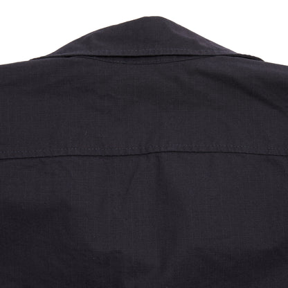 The Country Shirt has a full press stud closure, chest flap pockets, and internal pocket. Crafted from rip-stop cotton this style is functional and durable.  100% Cotton.  Made in Italy.