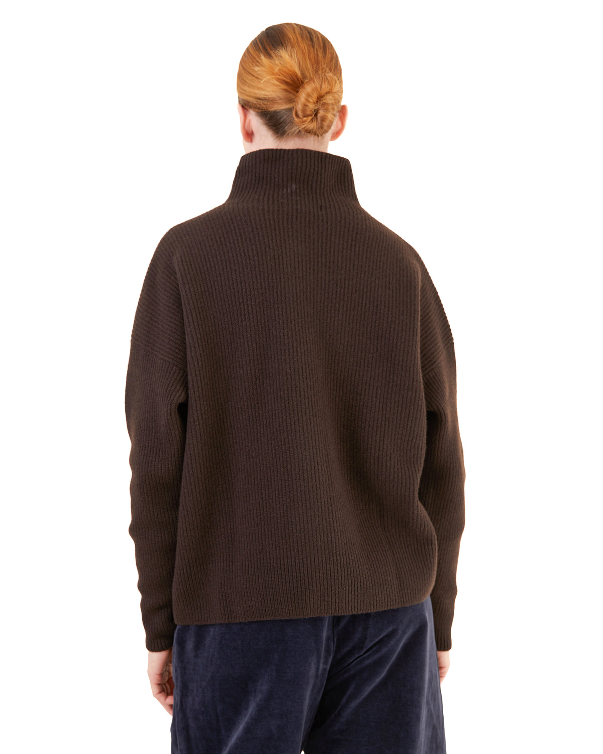 erz B Schwanen Women's Relaxed Chunky Merino-Cashmere Mock Neck Sweater in Espresso