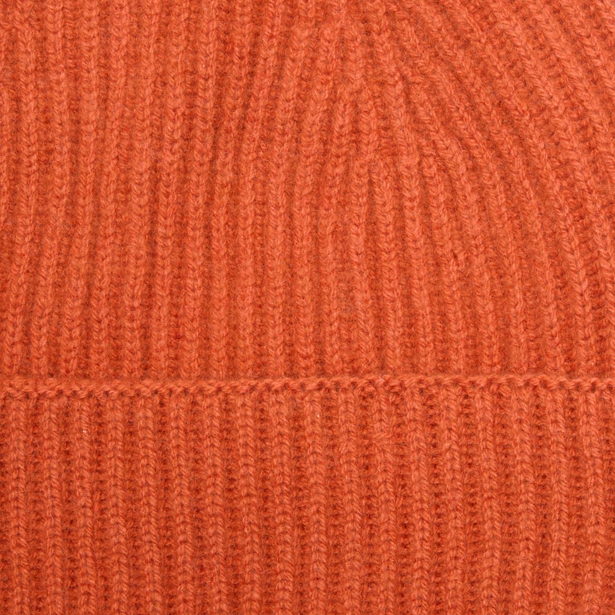 Merz b Schwanen Ribbed Merino-Cashmere-Silk Beanie in Rust