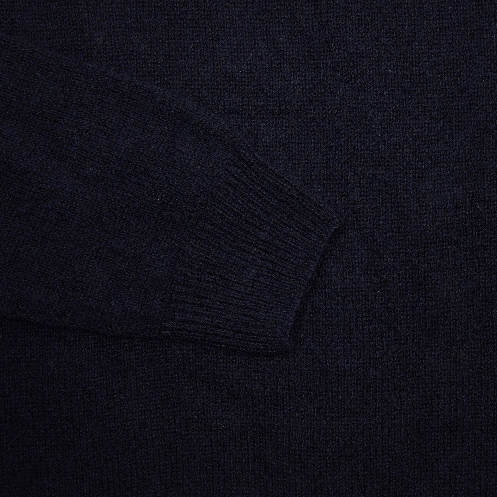 Merz b Schwanen Women's Cashmere Pullover in Dark Navy