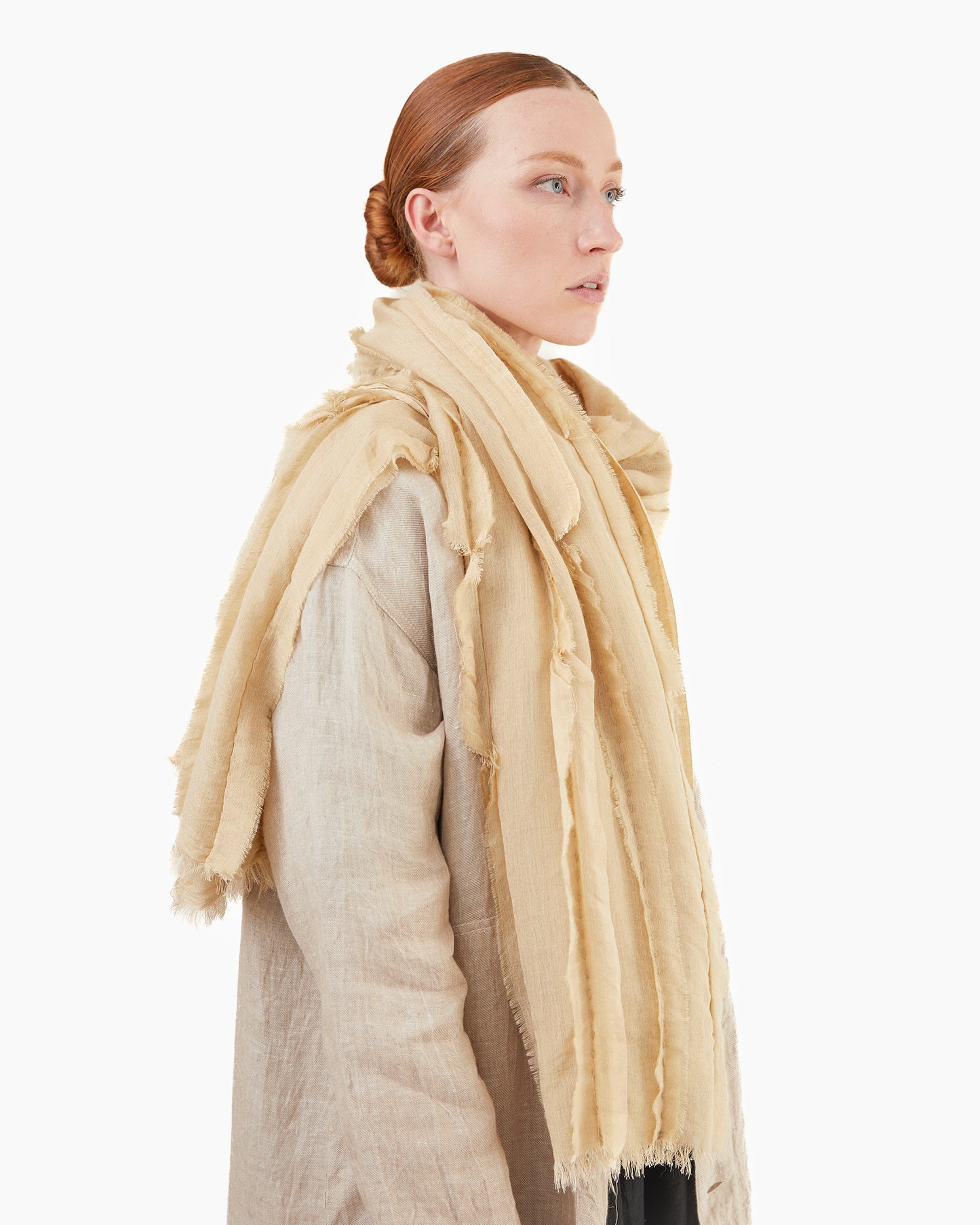 Norlha Feather Raw Scarf in Straw