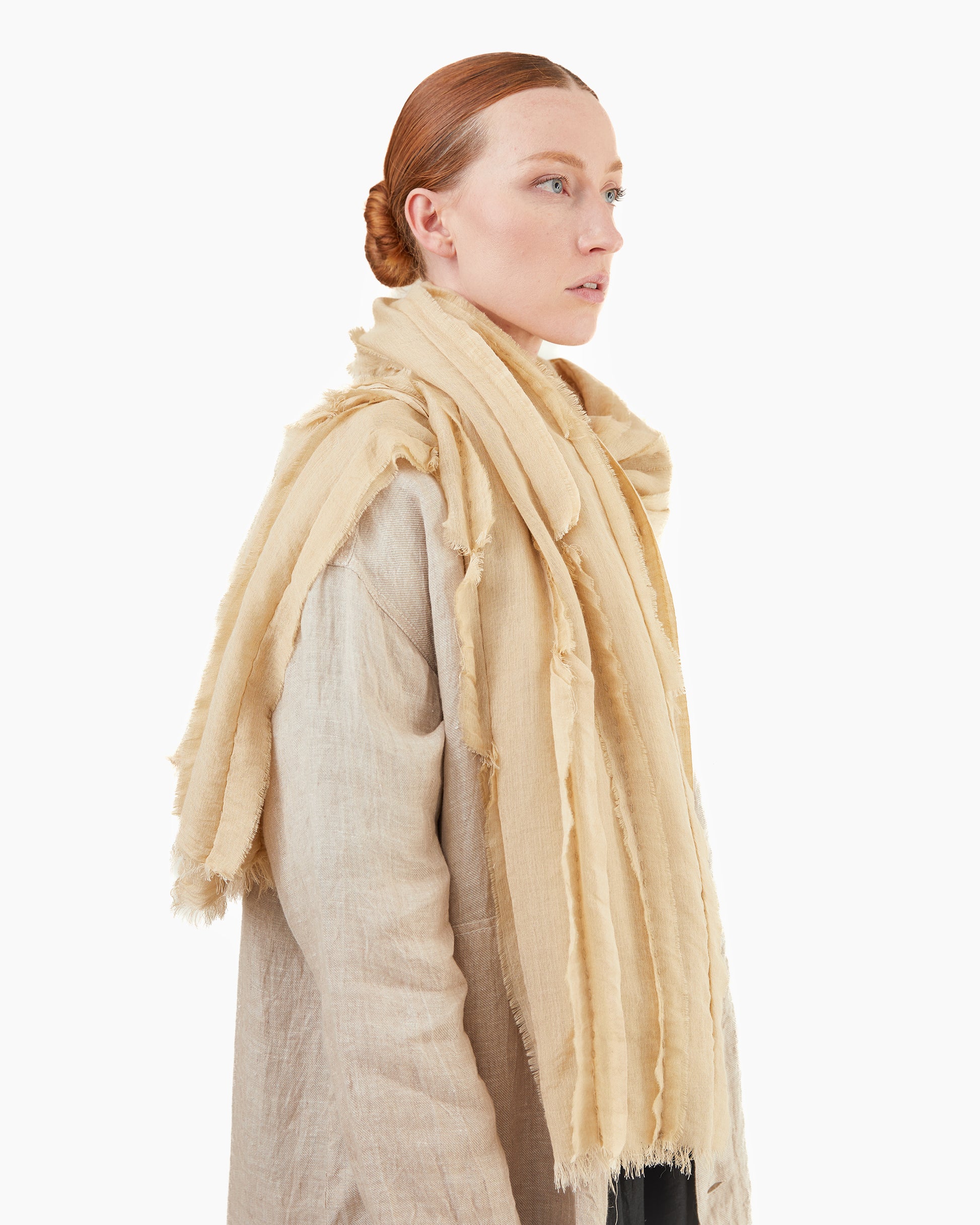 Norlha Feather Raw Scarf in Straw