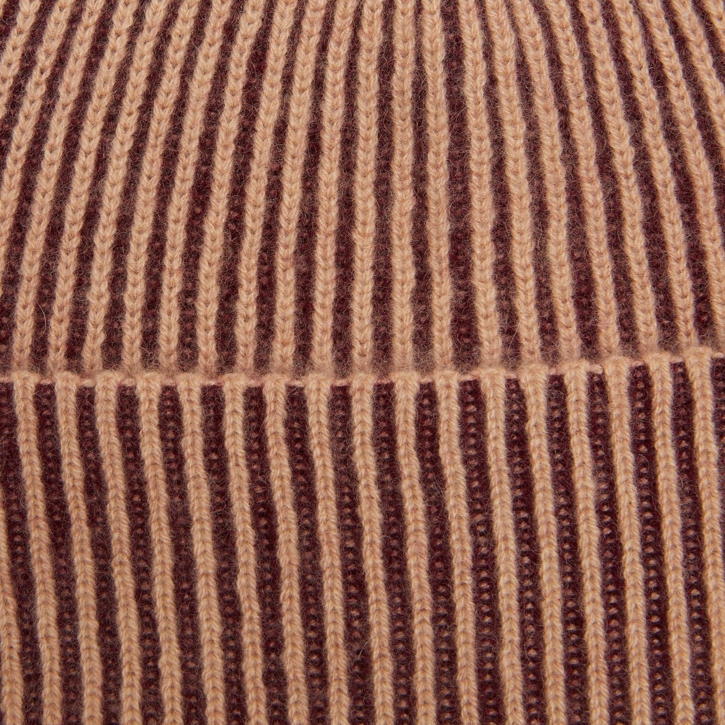Oats & Rice Cashmere Ribbed Beanie in Wine