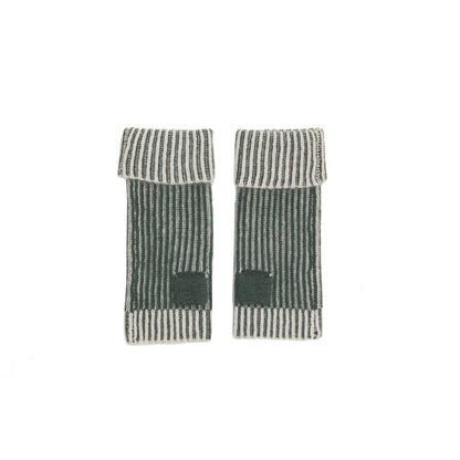 Oats & Rice Cashmere Ribbed Fingerless Hand Warmers in Green