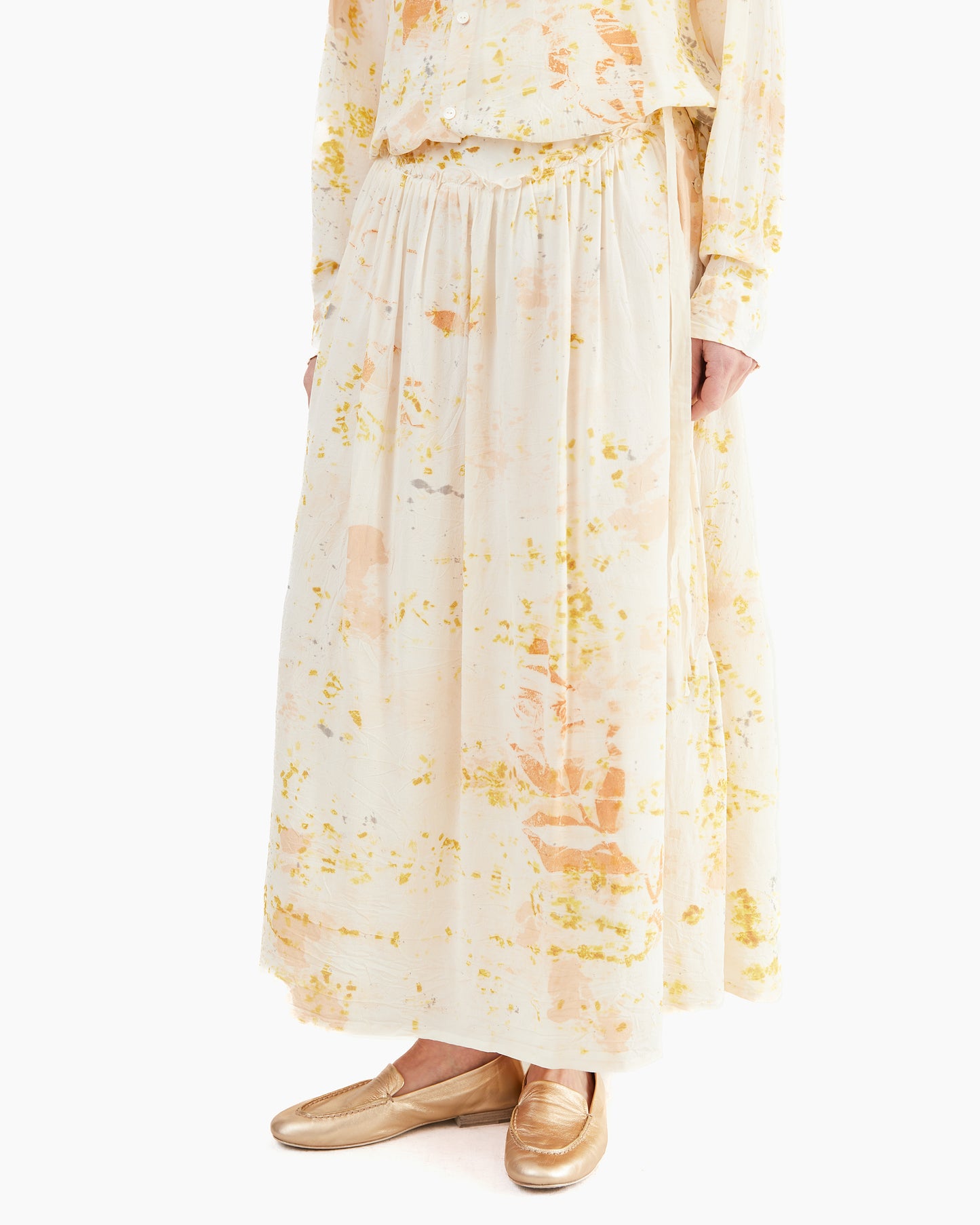 Pas de Calais Silk Crepe Bundle Dye Skirt in Ivory
