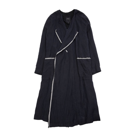 A duster coat with relaxed proportions crafted from laundered linen for a soft, textured effect. Featuring raw hems, a polished mother of pearl single button closure, and two patch pockets with contrast details. An oversized A-line cut for volume.  94% Linen, 6% Nylon.  Made in Japan.
