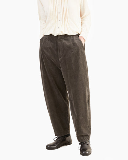 Pas de Calais Washed Corduroy Cropped Balloon Pants in Grey