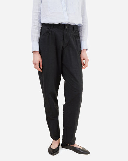 Pas de Calais High Density Plain Weave Loose Slim Pants in Off White