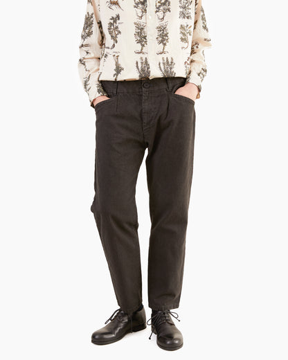Pas de Calais Organic Cotton/Linen Twill Loose Slim Pants in Black