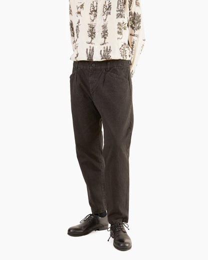 Pas de Calais Organic Cotton/Linen Twill Loose Slim Pants in Black