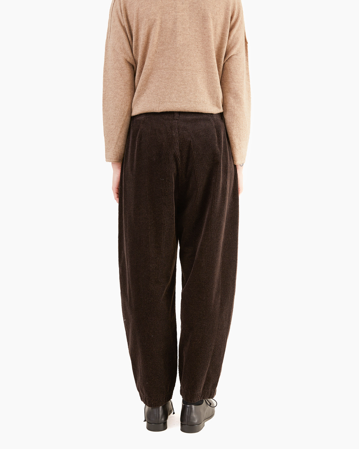 Pas de Calais Washed Corduroy Cropped Balloon Pants in Brown