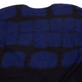 Pas de Calais Knitted Omotenashi Pullover in Black/Blue