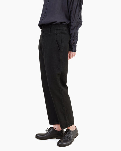 Pas de Calais High Density Plain Weave Cropped Pants in Black