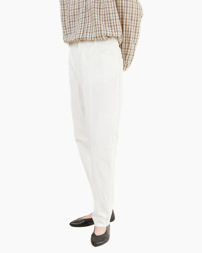 Pas de Calais High Density Plain Weave Loose Slim Pants in Off White