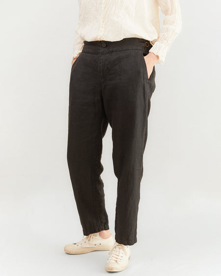 Pas de Calais Linen Tapered Trousers in Black