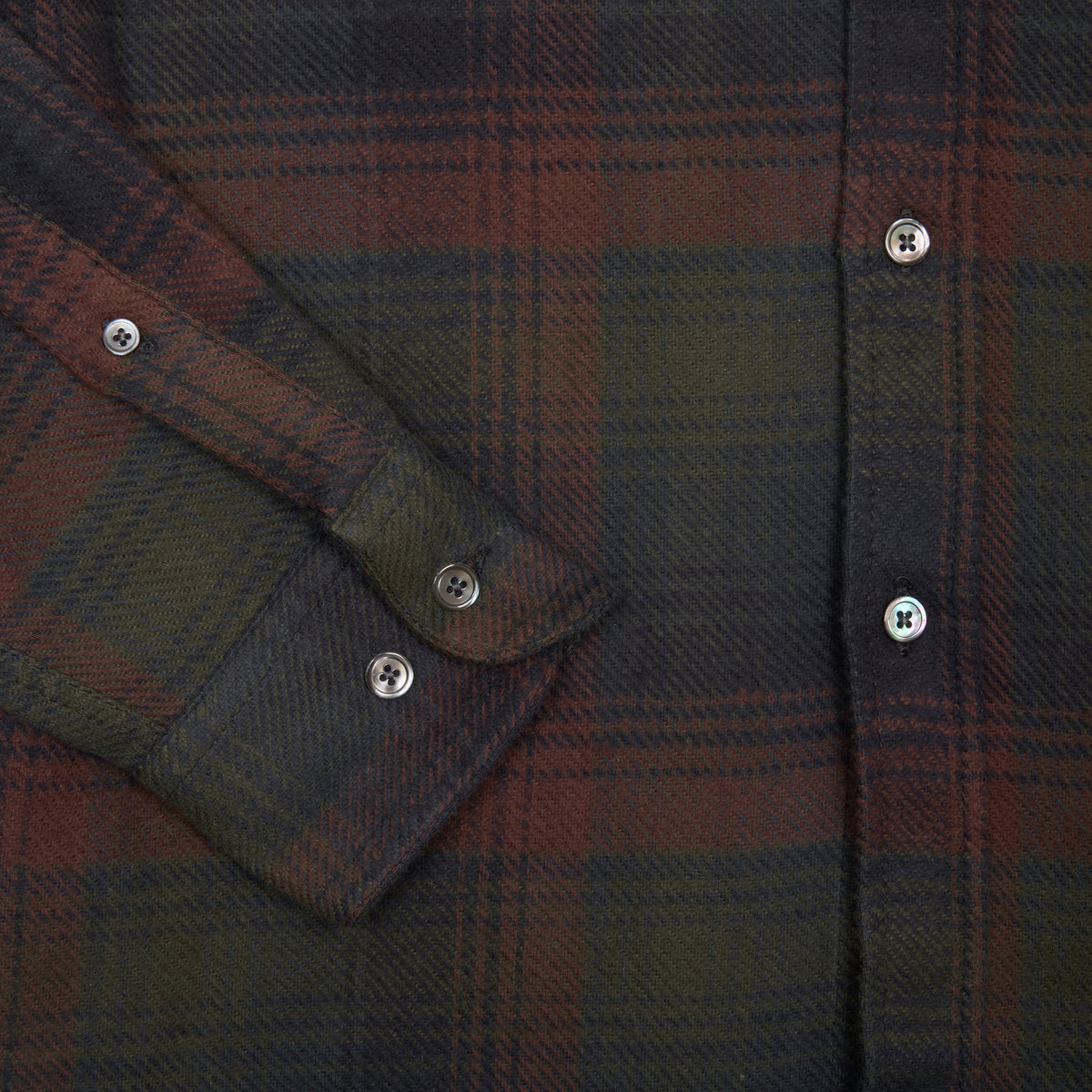 Portuguese Flannel Old Pine Shirt in Navy-Green Plaid