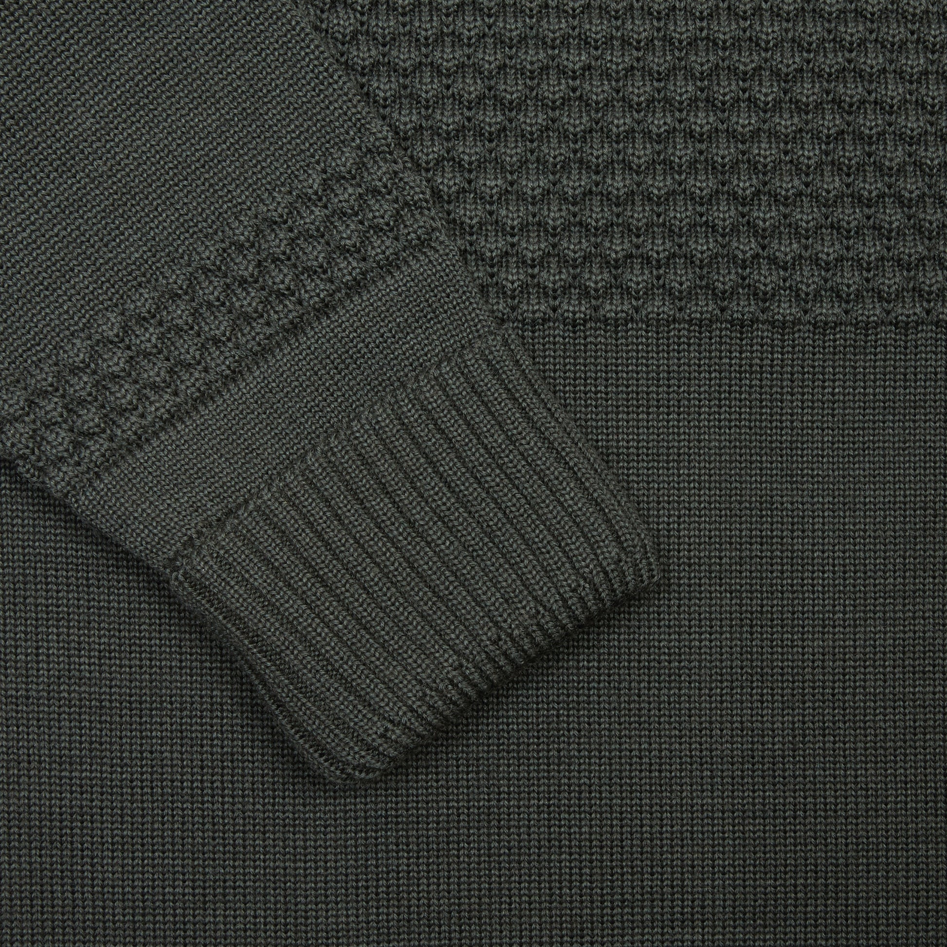 SNS Herning Fisherman Sweater in Dark Forest Green