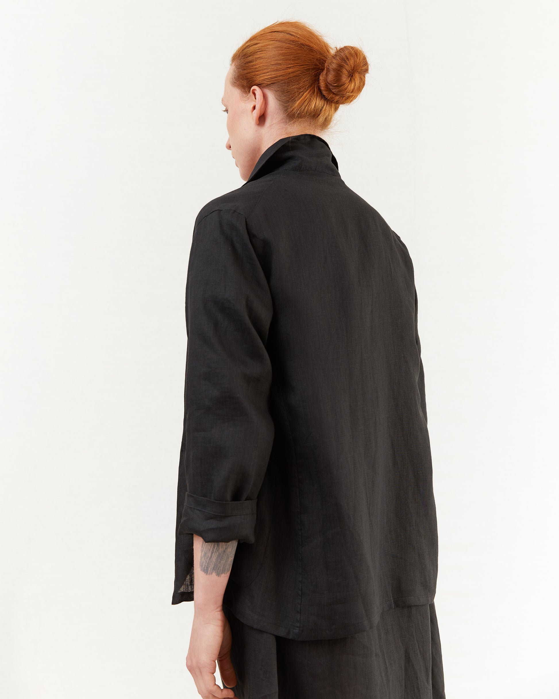 Salvatore Piccolo Women's Linen Shirt Jacket in Black