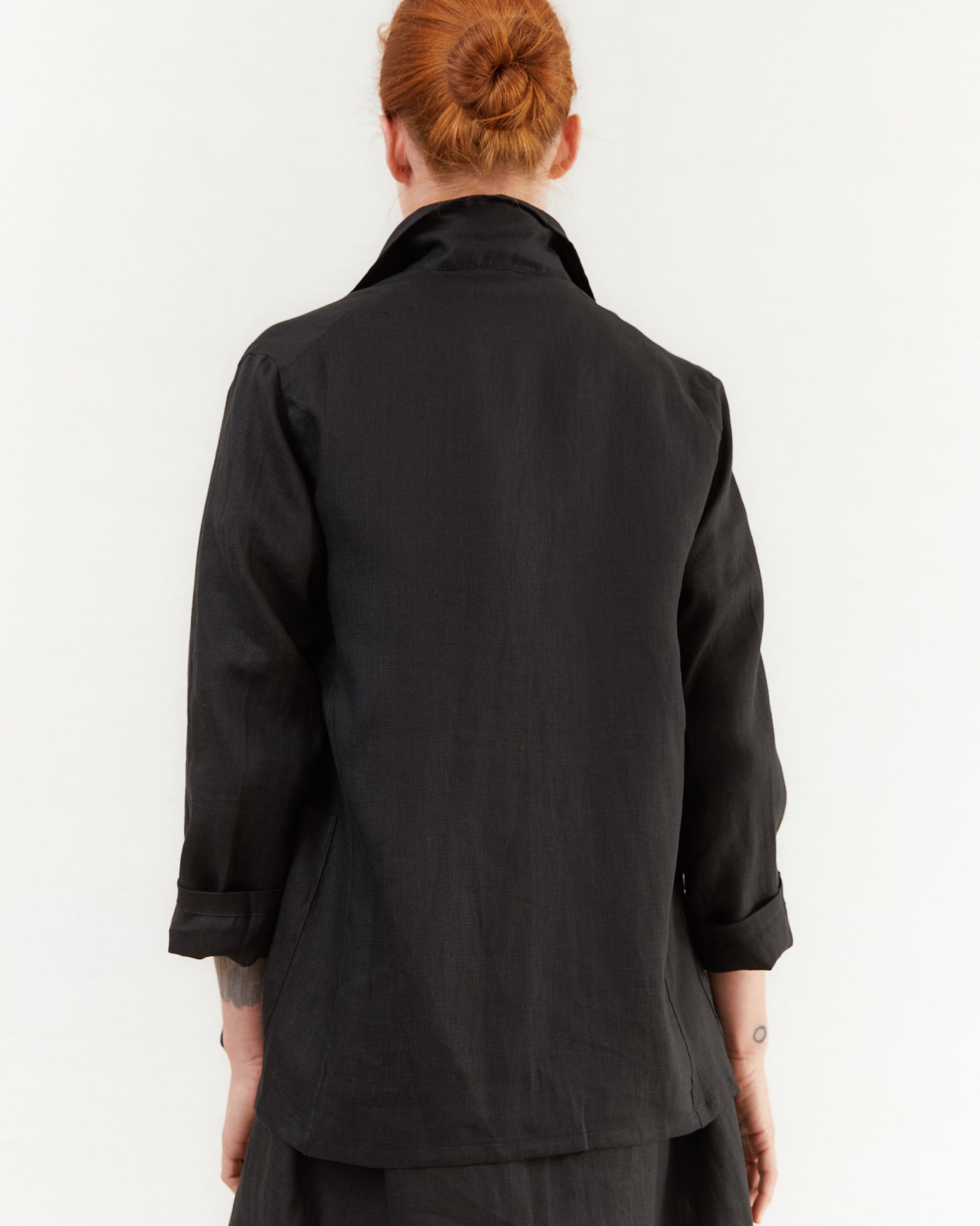 Salvatore Piccolo Women's Linen Shirt Jacket in Black