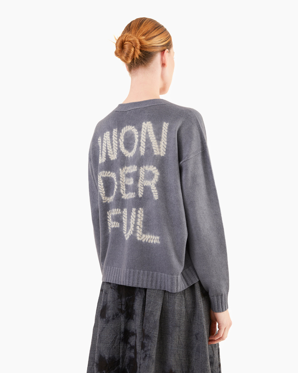 Suzusan Seamless Short Cardigan in Silver-Grey Shibori