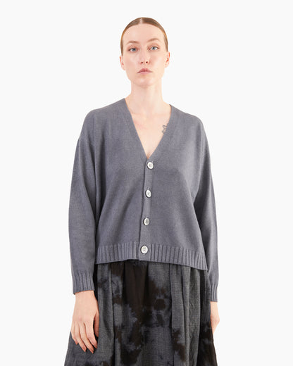 Suzusan Seamless Short Cardigan in Silver-Grey Shibori