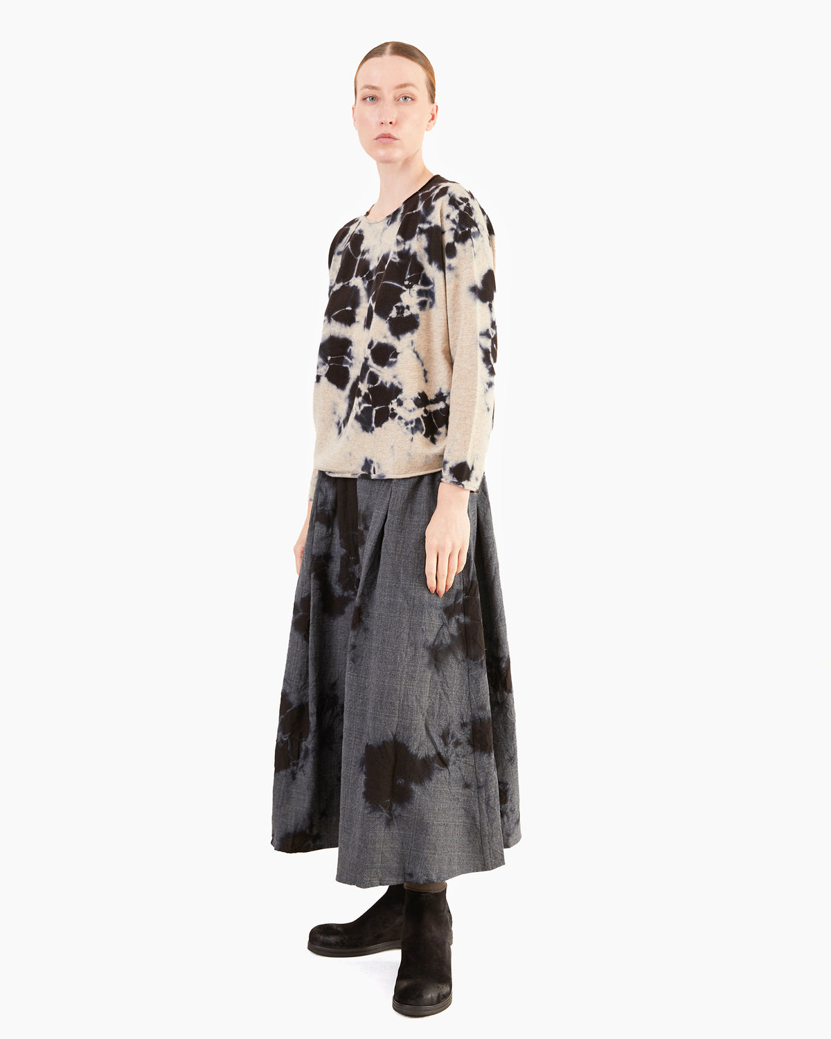 Suzusan Wool Glen Check Pleated Skirt in Black/Grey