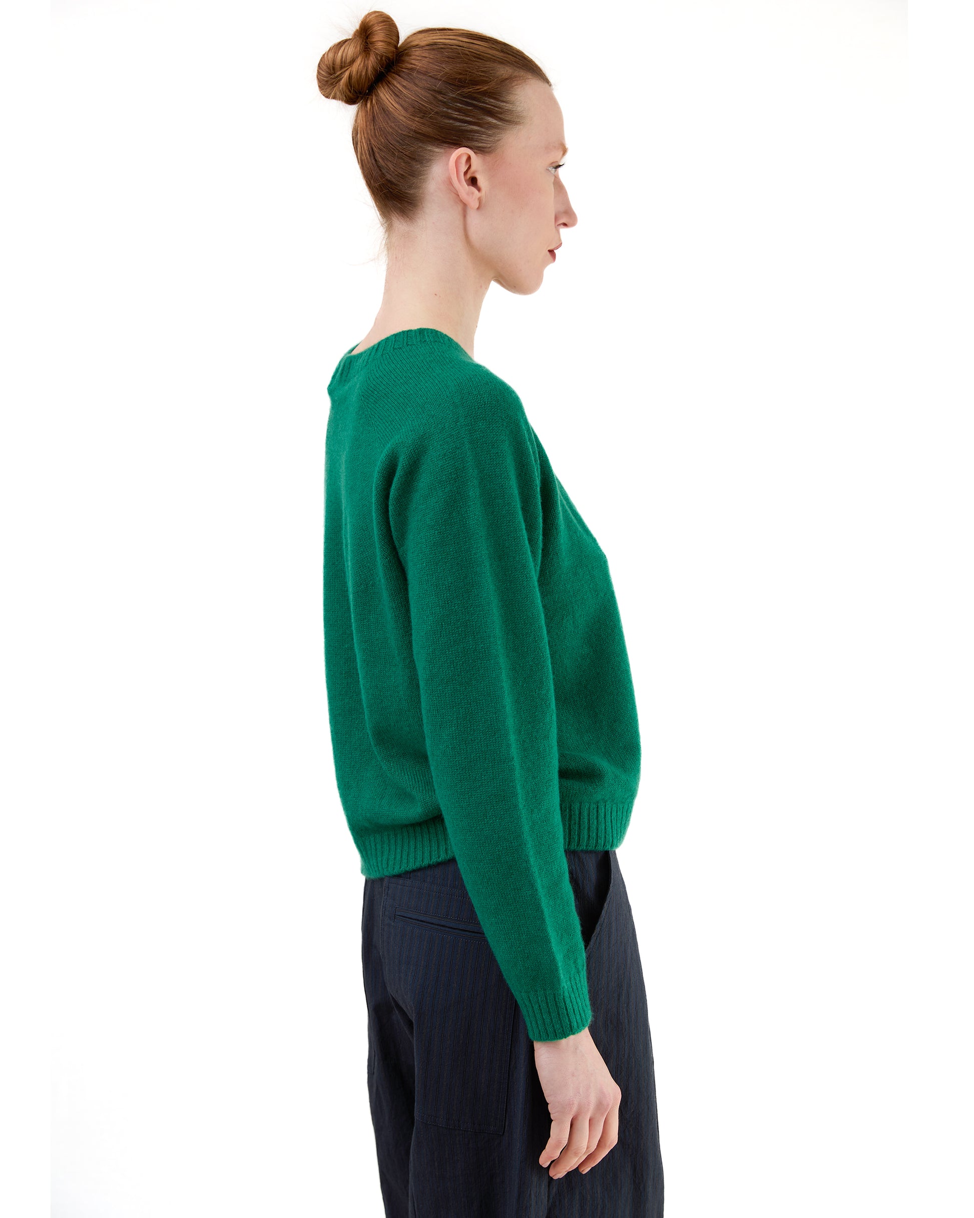 Suzusan Seamless Short Pullover Sekka Shibori in Green/ Sand
