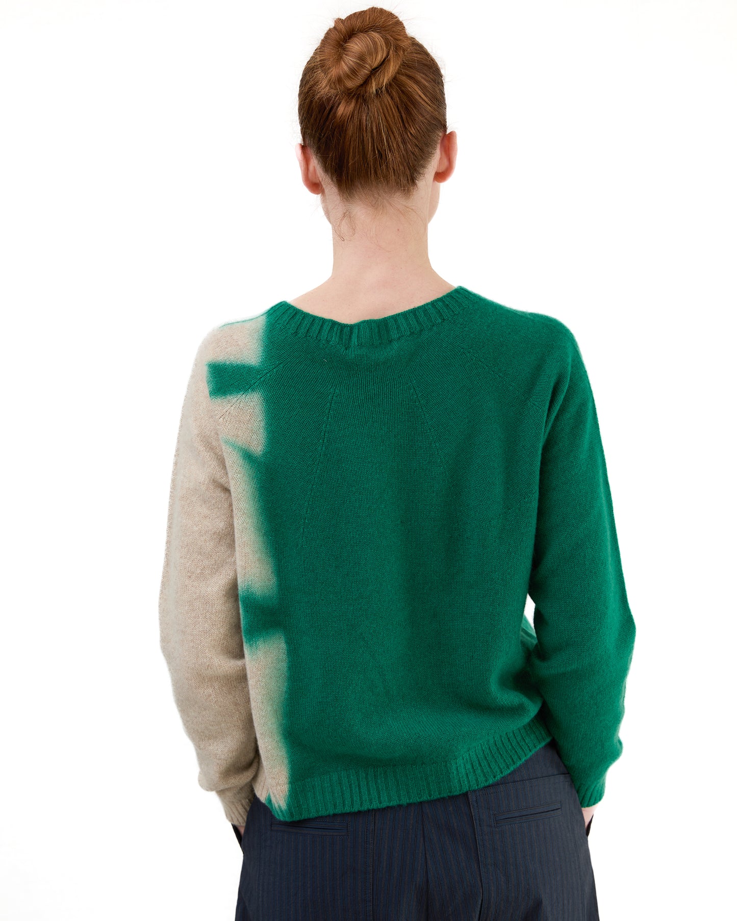 Suzusan Seamless Short Pullover Sekka Shibori in Green/ Sand